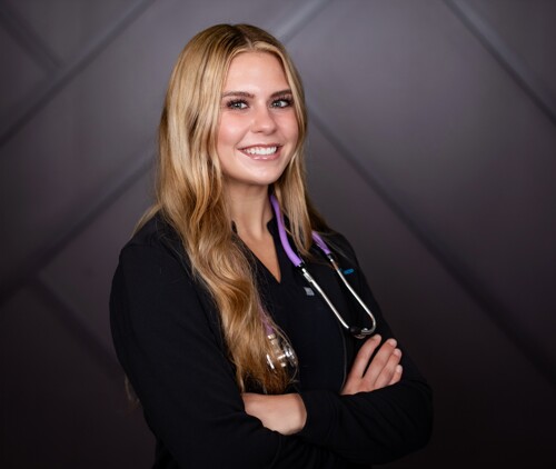 Eleni Painter MEDICAL ASSISANT